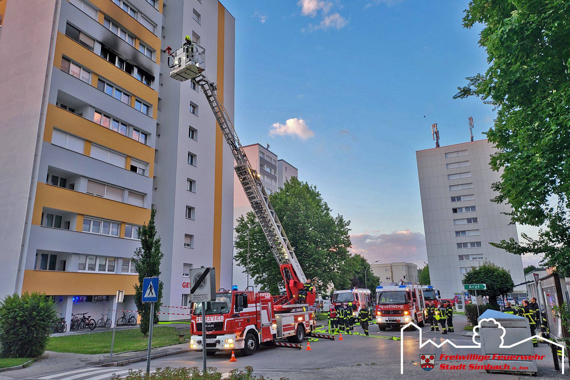 Wohnungsbrand in Hochhaus 03.07.2022 (14)