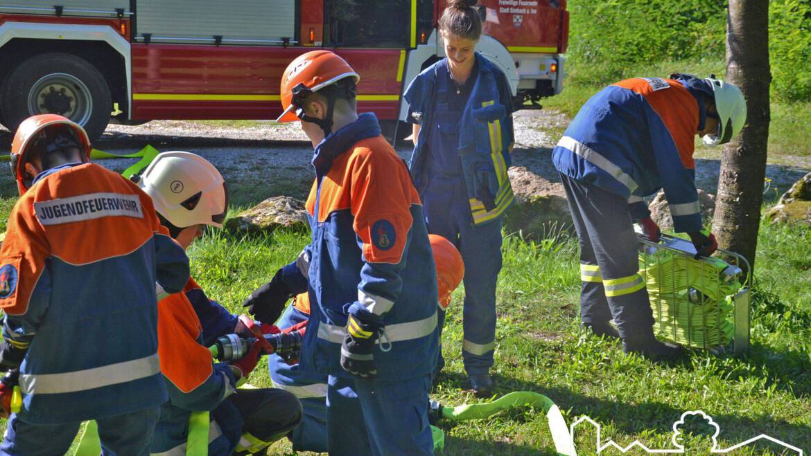 Actionreiche Übernachtung im Feuerwehrhaus