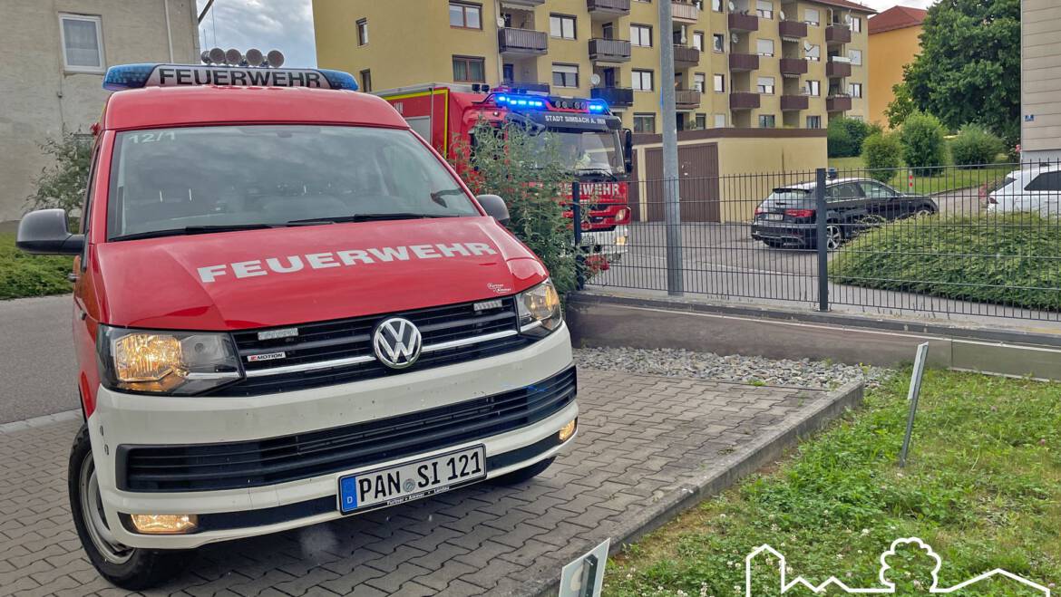 16.06.2025 – Person in Aufzug eingeschlossen