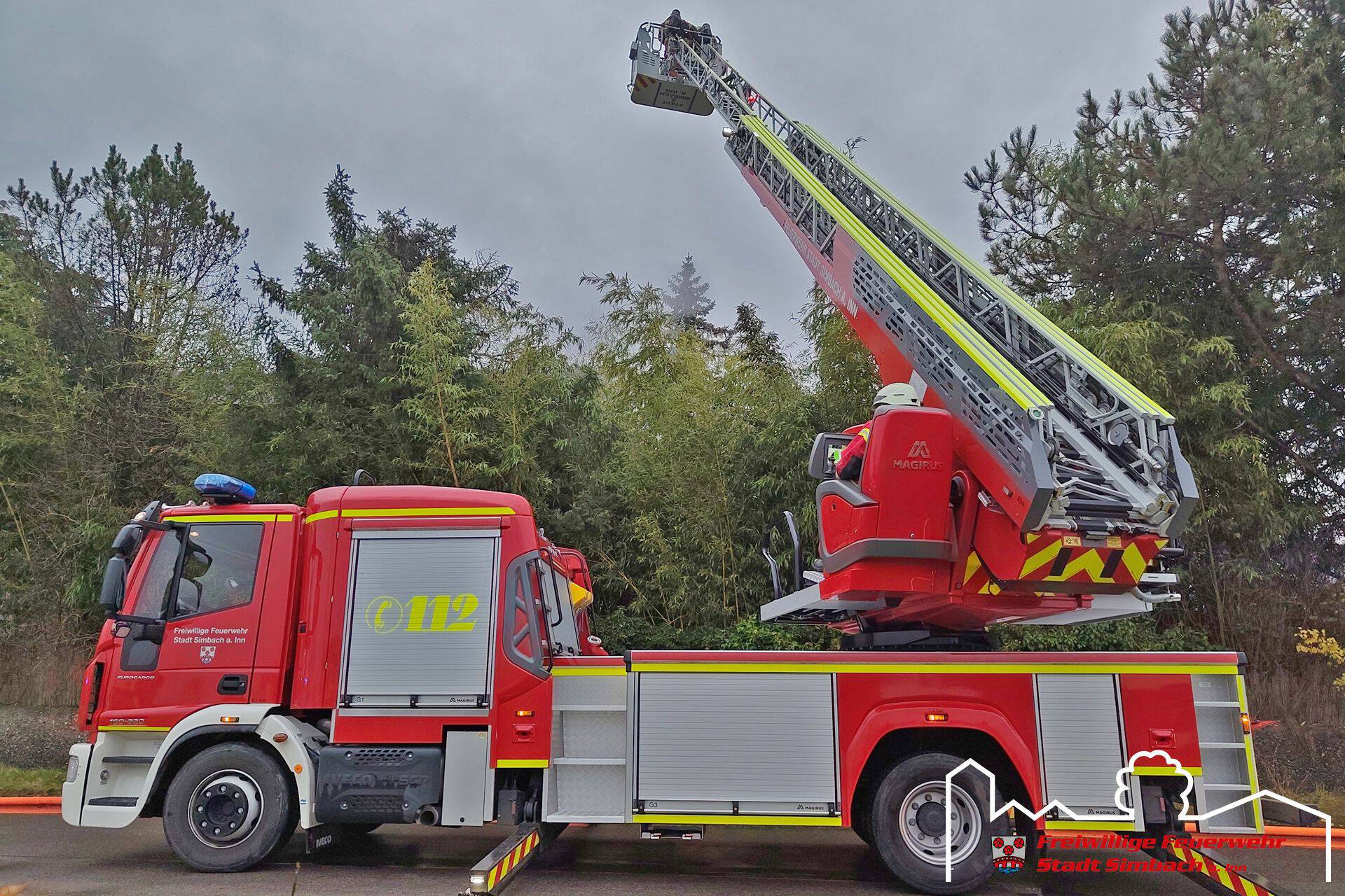 2025.11.17 Zimmerbrand – Person in Gefahr (2)