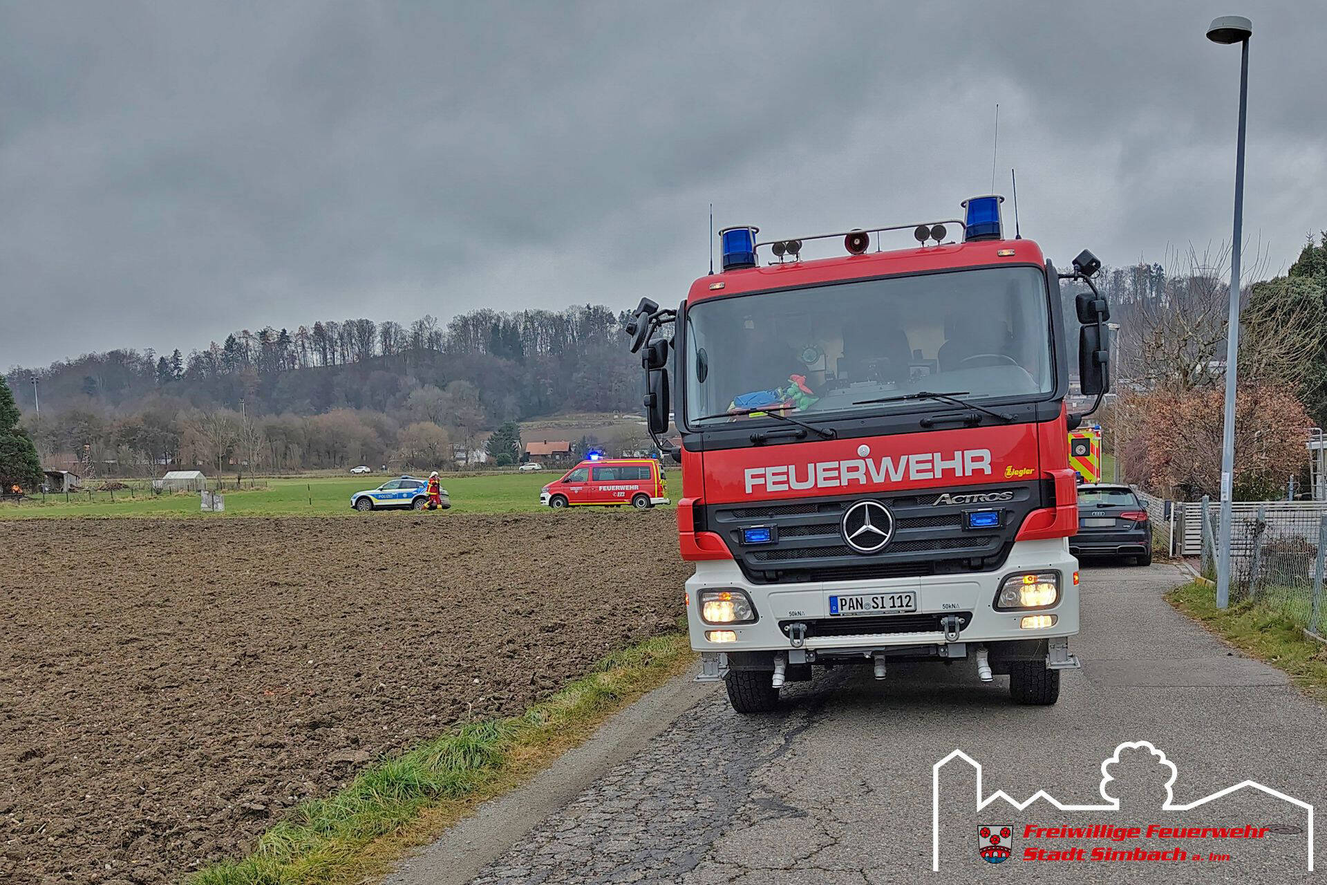 2025.12.05 Dachstuhlbrand – Person in Gefahr (3)