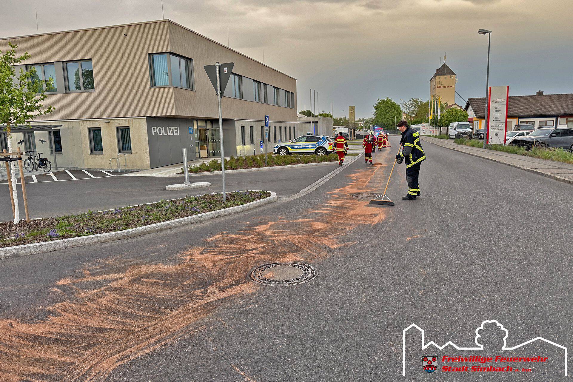 2026.05.05 Straße reinigen – Ölspur (6)